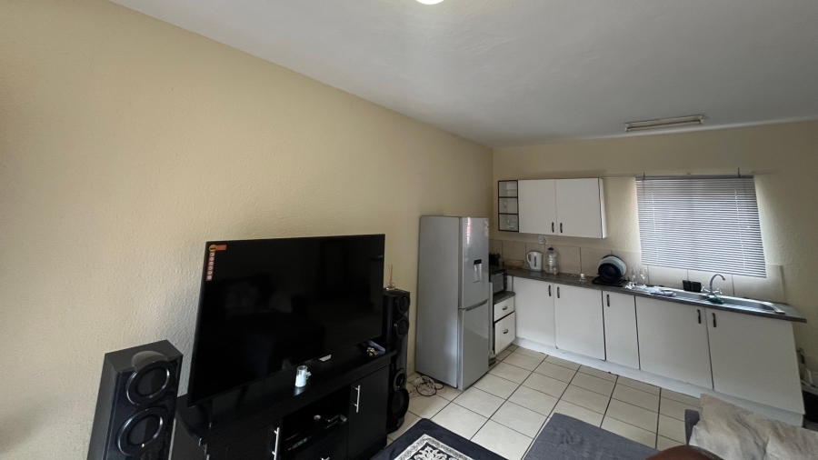 1 Bedroom Property for Sale in Rustenburg Central North West